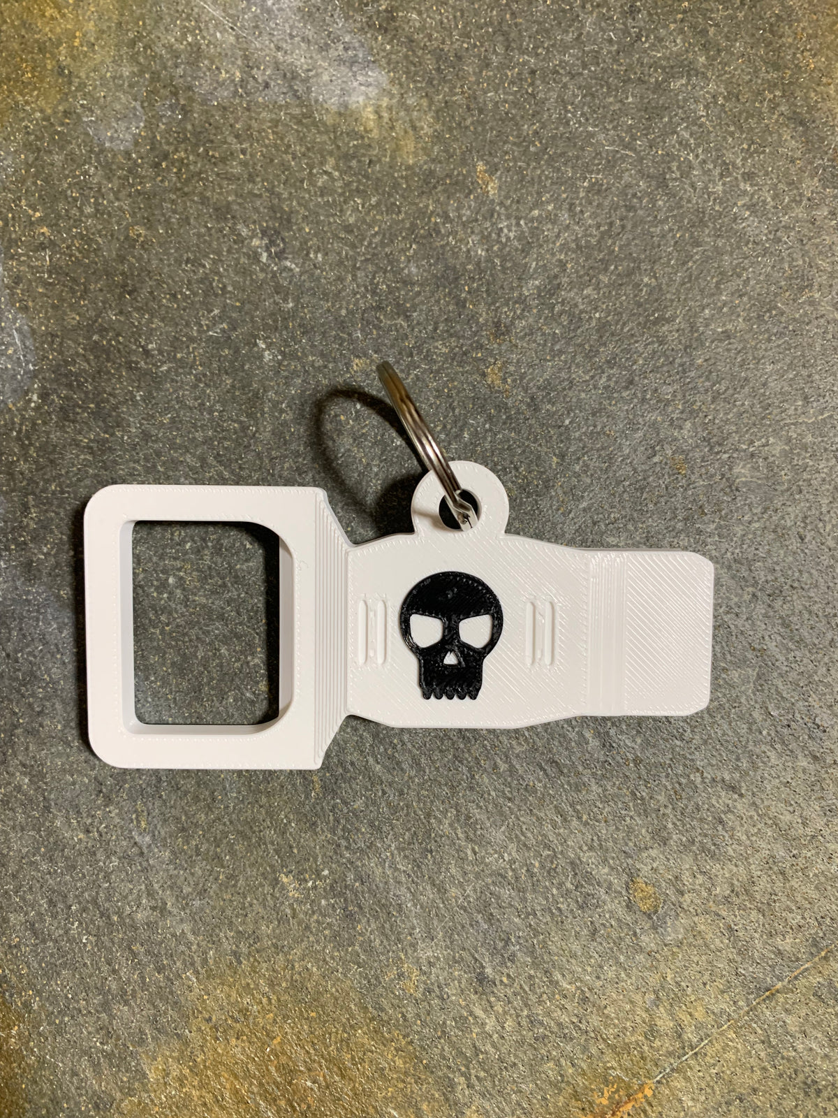 Dual Bite Keychain – 2-in-1 Bottle & Can Tab Opener